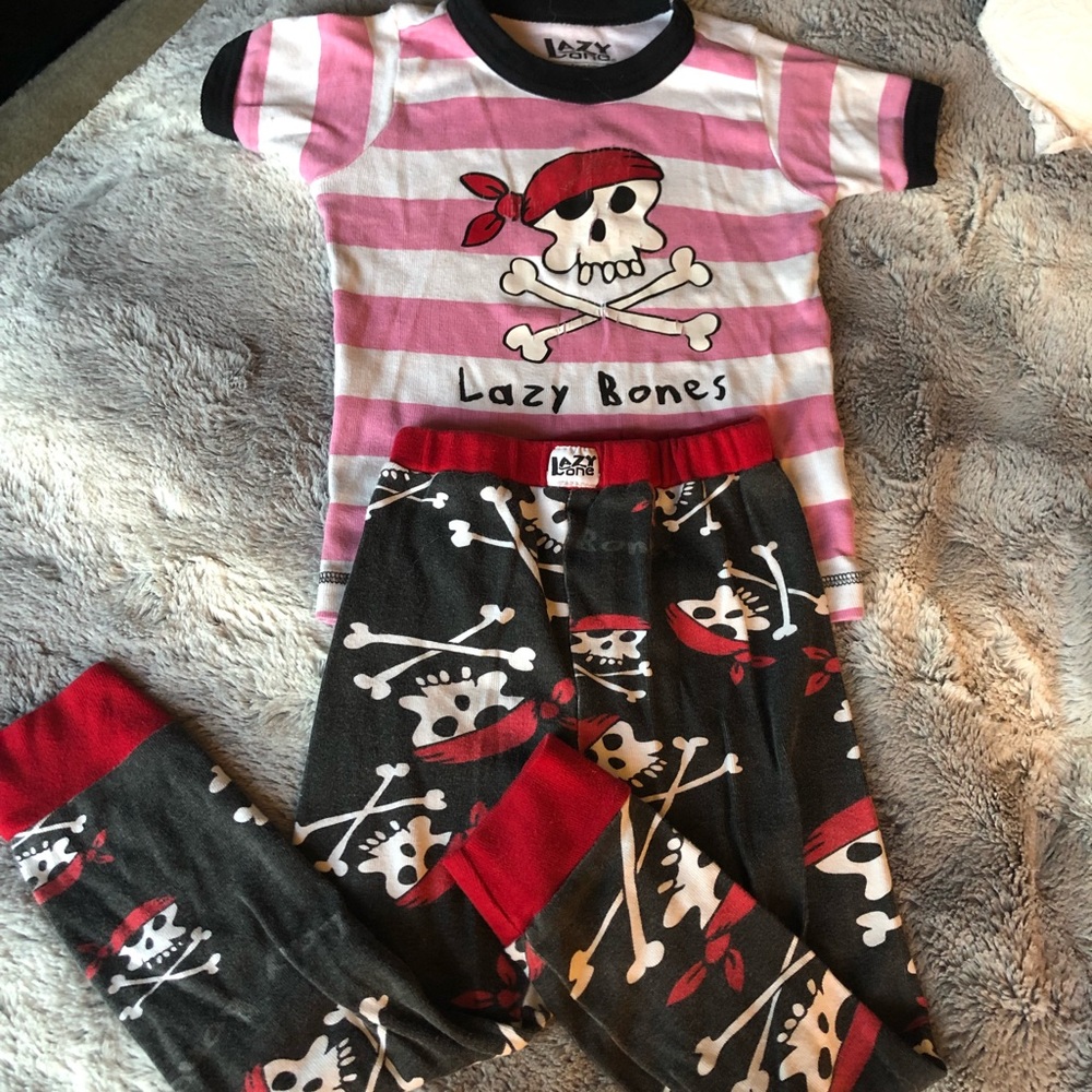 Lazy one pajama set for girls. Size 3T